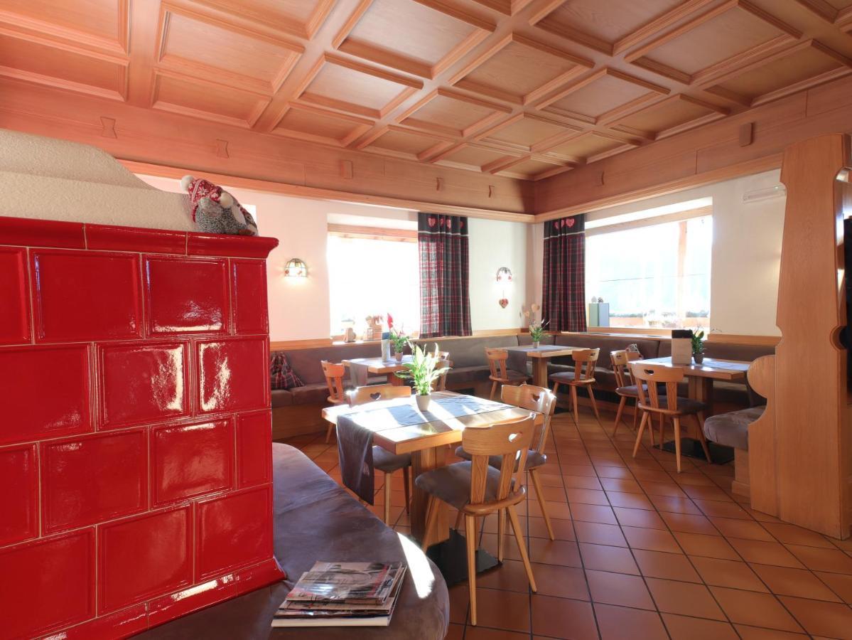 Hotel Alla Rocca Varena Εξωτερικό φωτογραφία