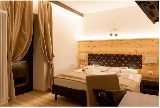 Hotel Alla Rocca Varena Εξωτερικό φωτογραφία
